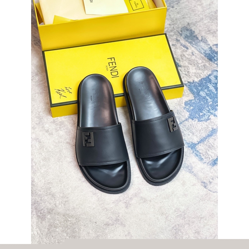F**di slippers